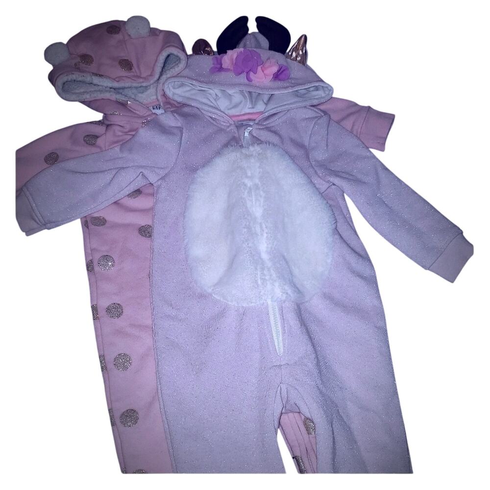 2 Essential Baby Girl Bodysuits 👶 🤰 12-18m